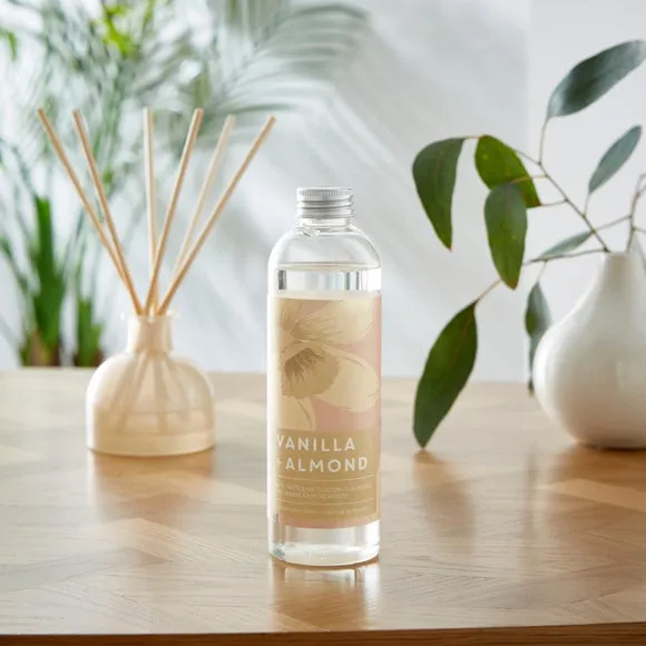 Diffuser Refill - Vanilla & Sandalwood image