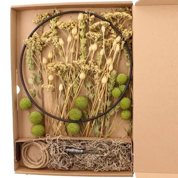 DIY Wreath Craft Kit - Green, Dried Flowers