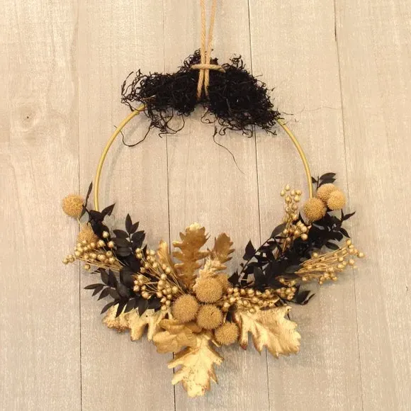 DIY Wreath Kit with Guide - Gold, Dried Flowers image