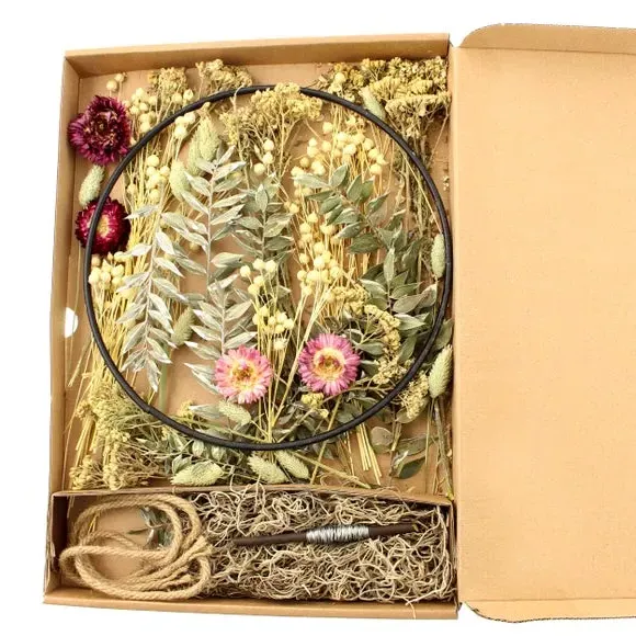 DIY Wreath Kit with Guide - Pink, Dried Flowers