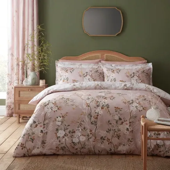 Duvet Cover Set with Floral Design - Pink Blush