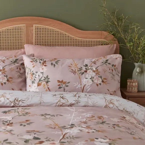 Duvet Cover Set with Floral Design - Pink Blush