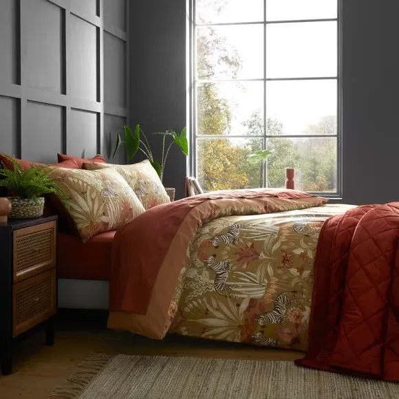 Duvet Cover Set with Tropical Print - Natural