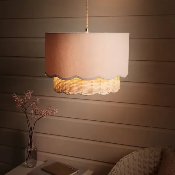 Easy Fit Lamp Shade with Scallop Detail - Natural