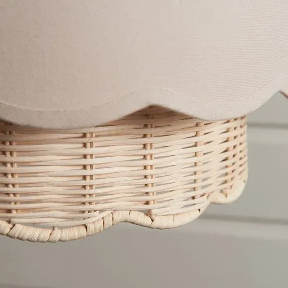 Easy Fit Lamp Shade with Scallop Detail - Natural