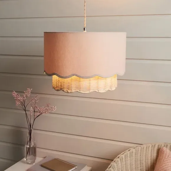 Easy Fit Lamp Shade with Scallop Detail - Natural