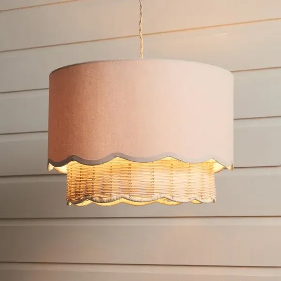 Easy Fit Lamp Shade with Scallop Detail - Natural
