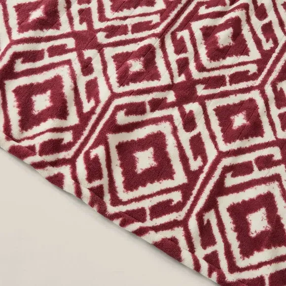 Electric Throw Blanket with Ikat Print - Red