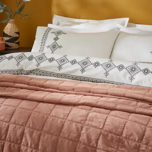 Embroidered Duvet Cover Set - Black, Cotton