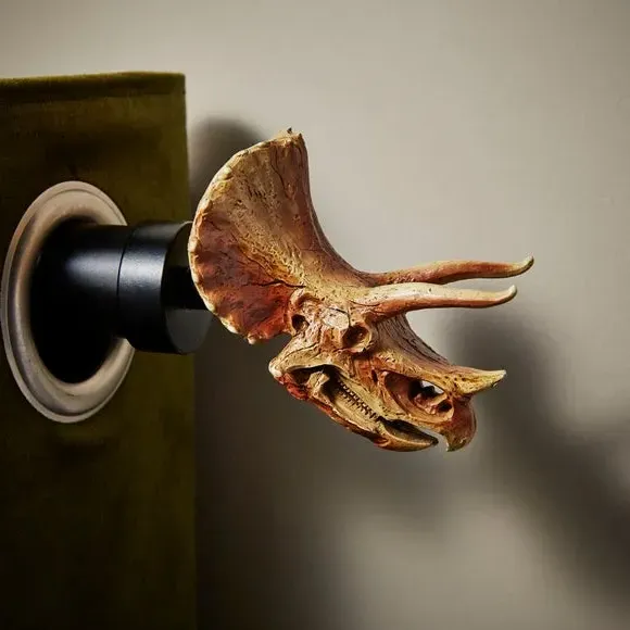 Extendable Curtain Pole Triceratops Design - Black