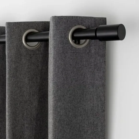 Extendable Curtain Pole with Barrel Finials - Black