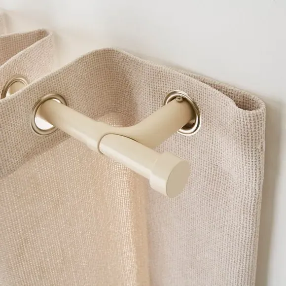 Extendable Curtain Pole with Light Block - Natural