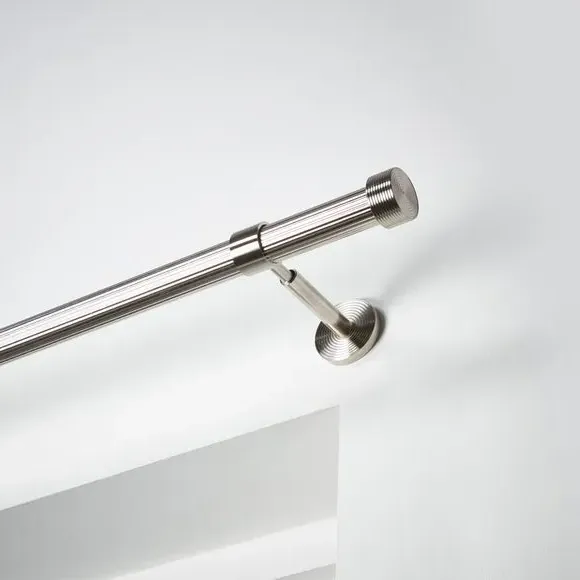 Extendable Curtain Pole with Ribbed Detail - Satin Steel