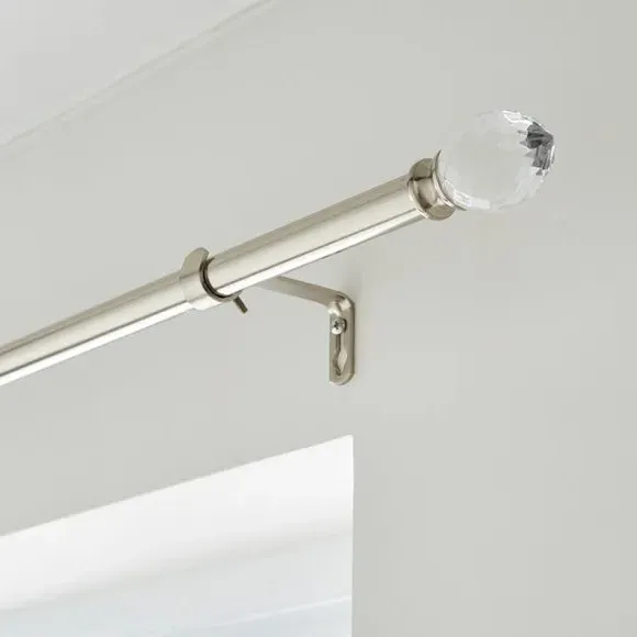 Extendable Curtain Pole with Teardrop Finial - Steel