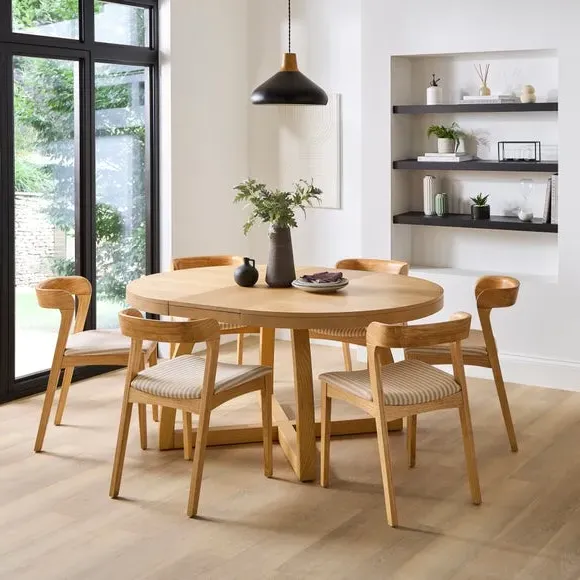 Extendable Round Dining Table - Oak Wood