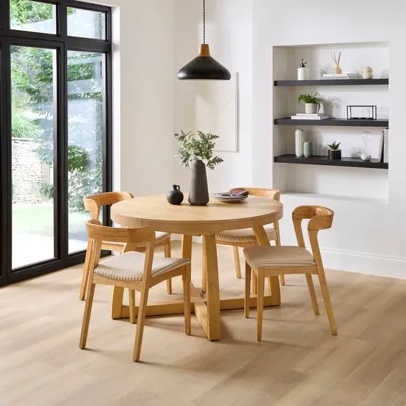 Extendable Round Dining Table - Oak Wood