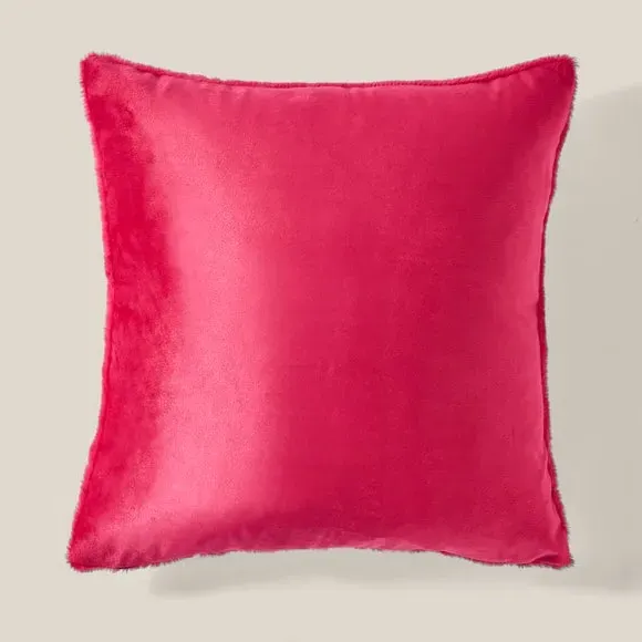 Faux Fur Cushion - Fuchsia, Recycled Polyester
