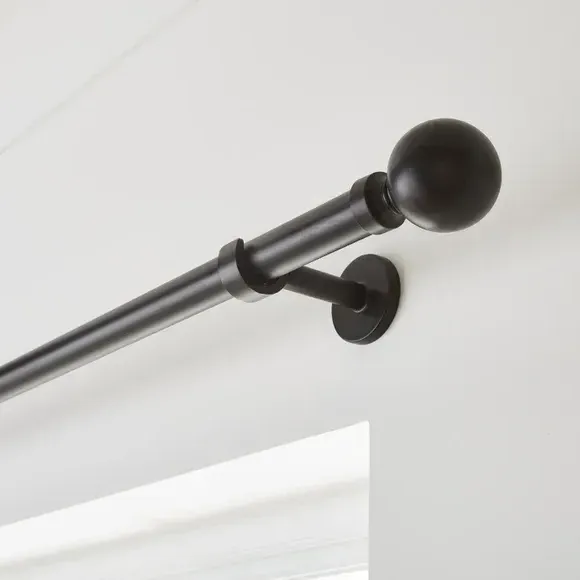 Fixed Metal Curtain Pole - Matt Black