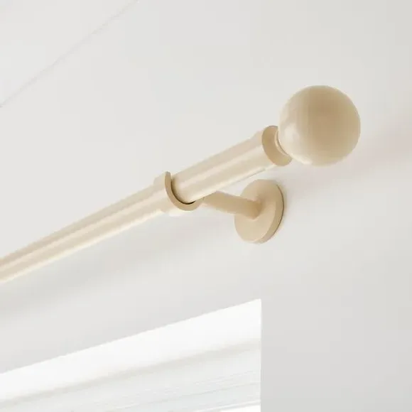 Fixed Metal Curtain Pole - Natural