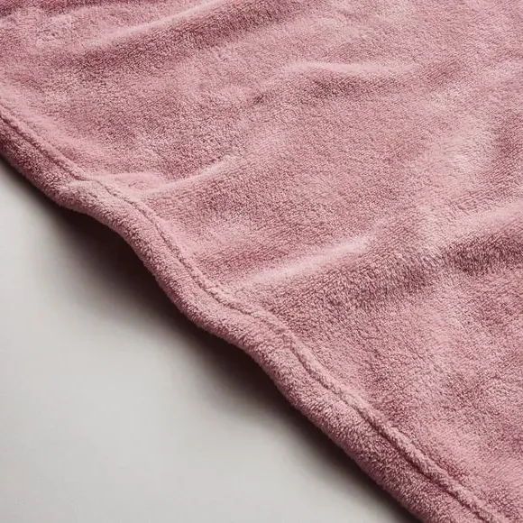 Fleece Throw Blanket - Rose, Polyester