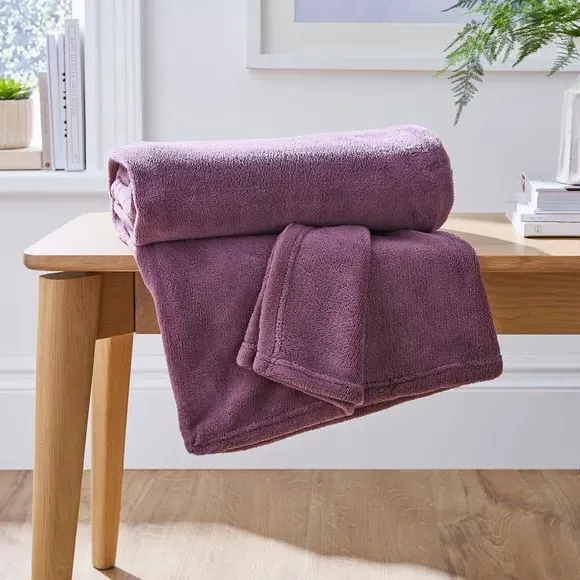 Fleece Throw Blanket - Thistle, Polyester