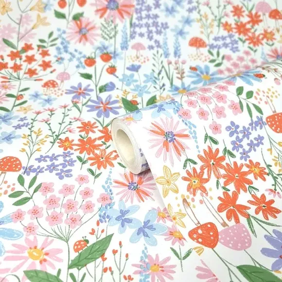 Floral Wallpaper with Ladybird Design - Multicolor