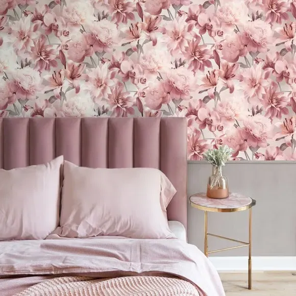 Floral Wallpaper with Pearlescent Highlights - Blush image