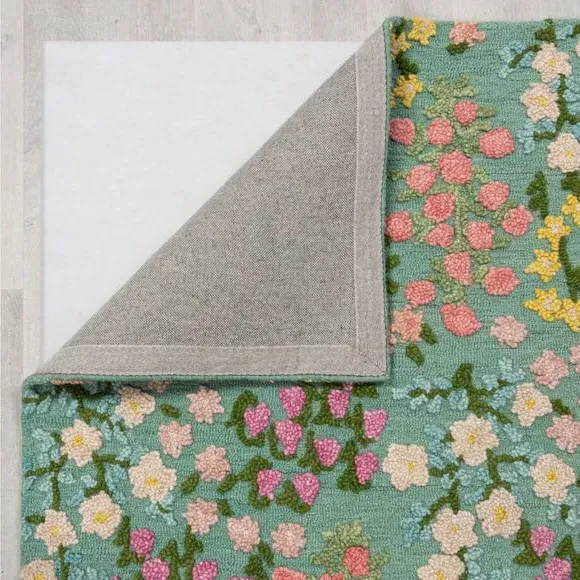 Floral Wool Rug with High-Low Pile - Multicoloured