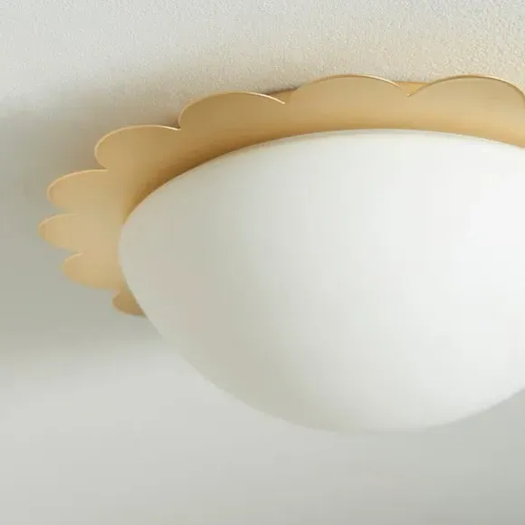 Flush Ceiling Light with Scalloped Edge - Gold