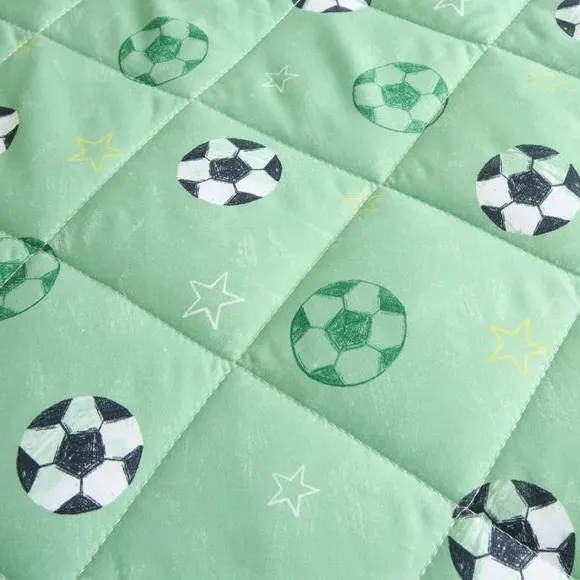 Football Pitch Bedspread - Green