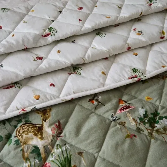 Forest Fawn Bedspread - Multicolor, Cotton