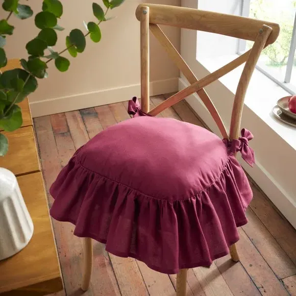 Frill Seat Pad with Ties - Berry, Cotton image