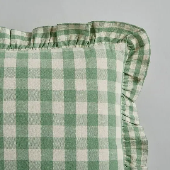Frilled Cushion with Gingham Pattern - Green