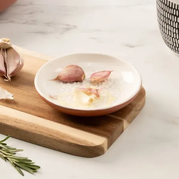 Garlic Grater Plate - Cream, Stoneware