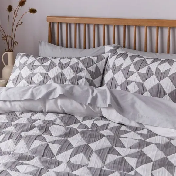 Geo Duvet Cover & Pillowcase Set - Grey