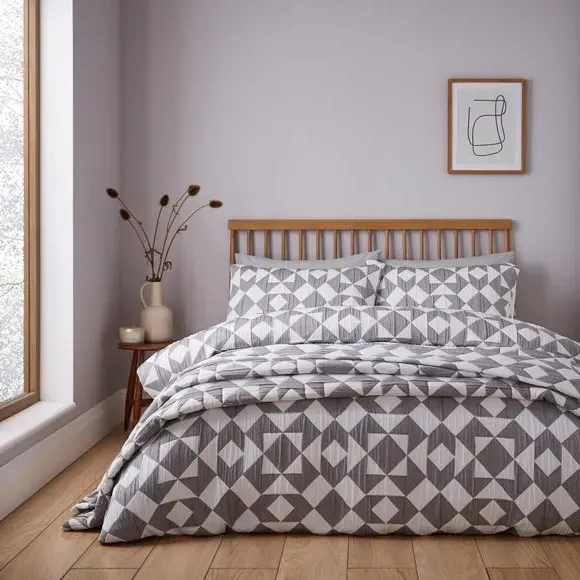 Geo Duvet Cover & Pillowcase Set - Grey