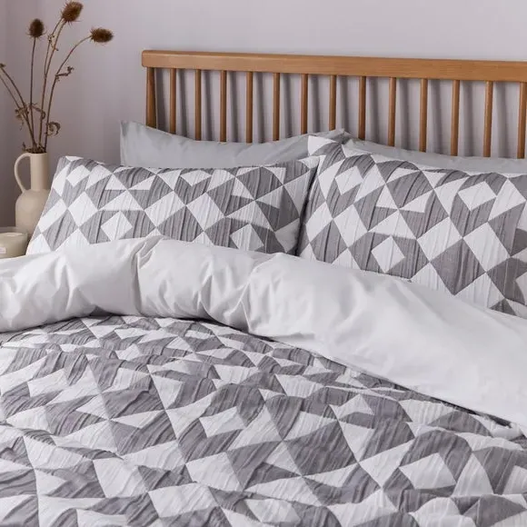 Geo Duvet Cover & Pillowcase Set - Grey