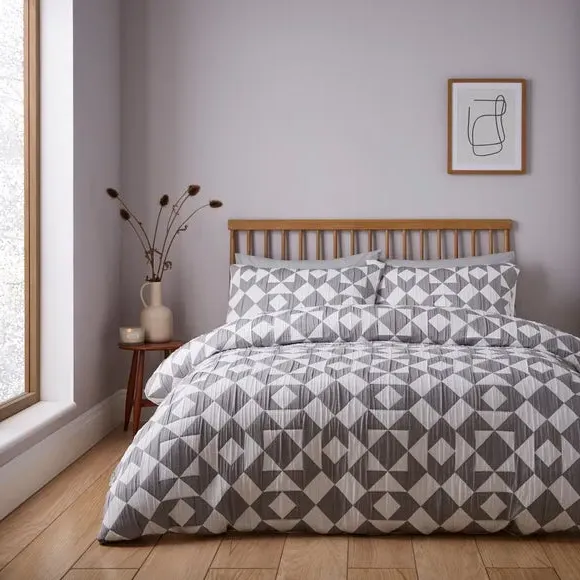 Geo Duvet Cover & Pillowcase Set - Grey