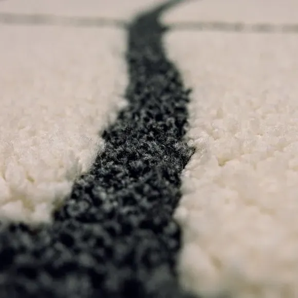 Geometric Berber Rug with Shaggy Pile - Cream, Wool