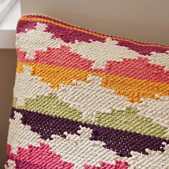 Geometric Cushion with Zip Closure - Pink, Cotton