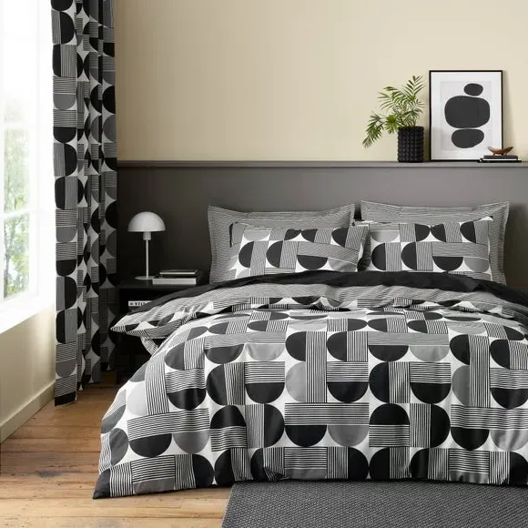 Geometric Duvet Cover Set - Black, Cotton