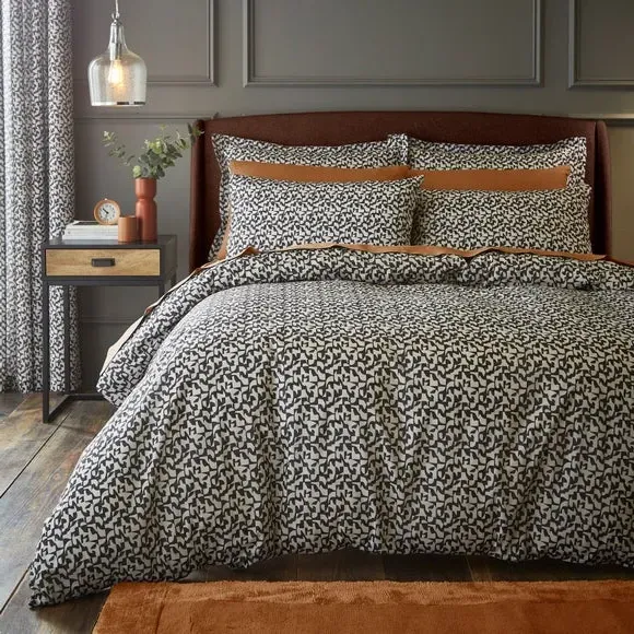 Geometric Duvet Cover Set - Black, Microfibre