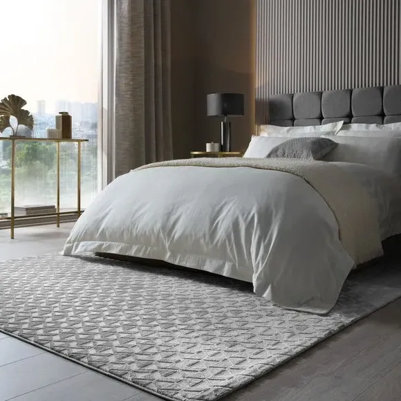 Geometric Rug with High-Low Pile - Grey image