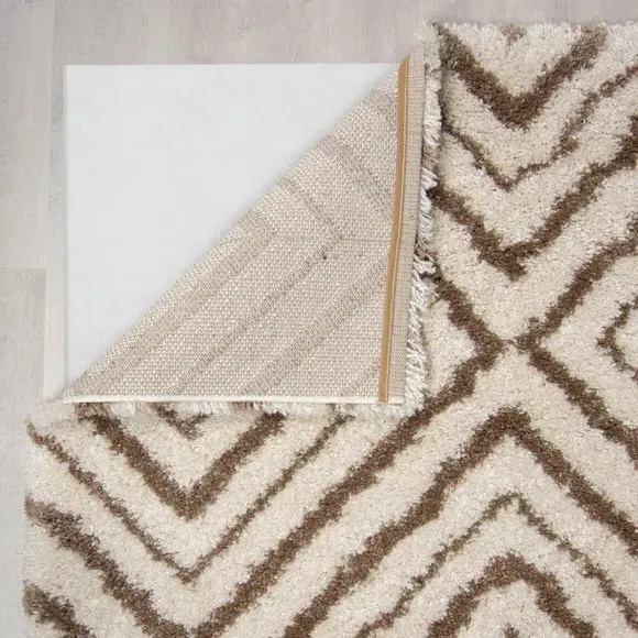 Geometric Shaggy Rug - Natural, Polypropylene