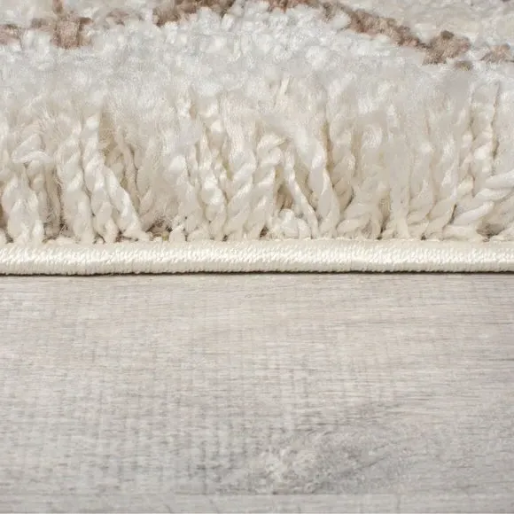 Geometric Shaggy Rug - Natural, Polypropylene