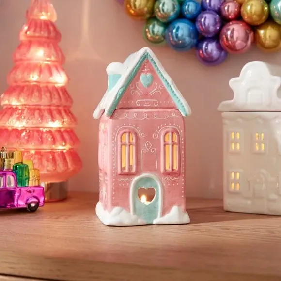 Gingerbread House Wax Burner Set - Pink, Ceramic image