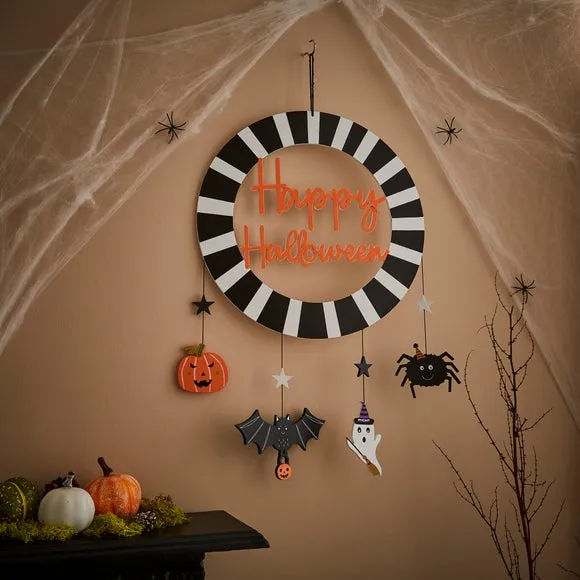 Halloween Wreath with Characters - Multicolor, Wood