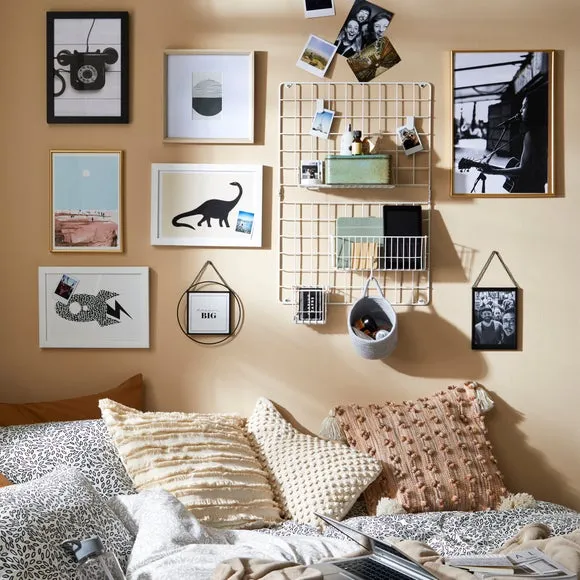 Hanging Chain Photo Frame - Black, Metal