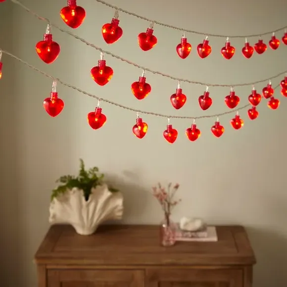 Heart String Lights - Red, Battery Powered