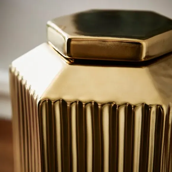 Hexagonal Ginger Jar with Ribbed Texture - Gold